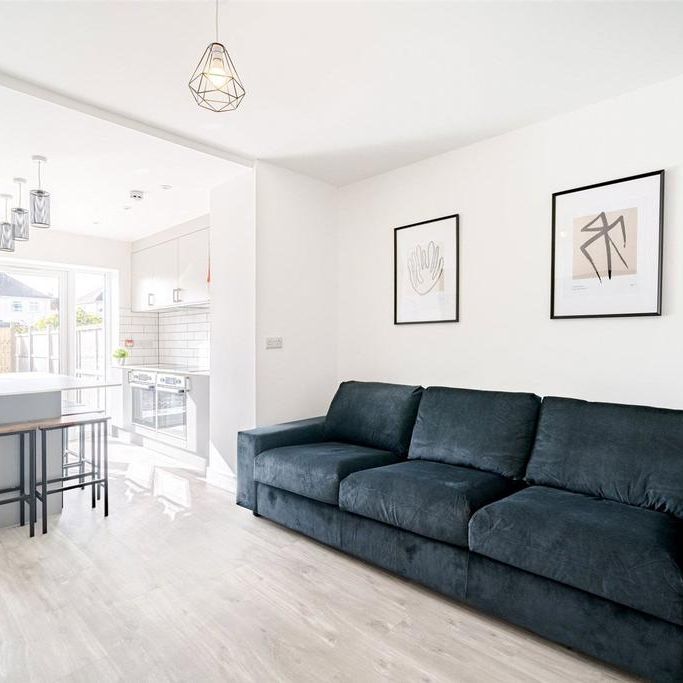 1 bedroom in a house share to rent - Photo 1