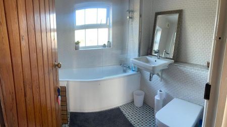 2 bedroom terraced house to rent - Photo 2