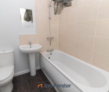 2 Bedroom Flat - Ground Floor - Photo 5