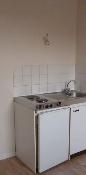 A LOUER - APPARTEMENT T1 FLEURY SUR ORNE - Photo 1