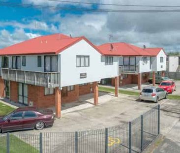 Prime Location in Hillcrest – Cozy Unit for Professionals & Students - Photo 3