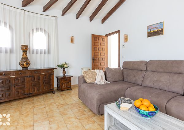 Rent villa NANI