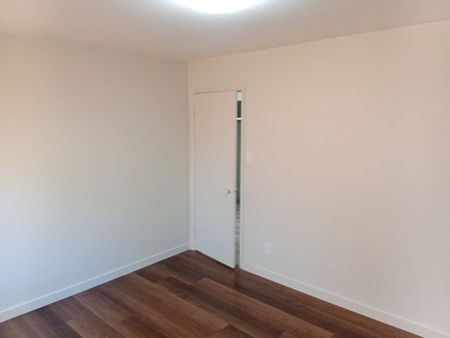 For Lease - 190 Borland Street Unit# 4, Orillia, Ontario - Photo 4