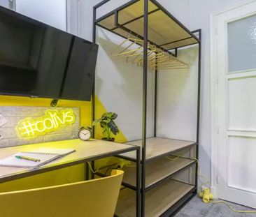 Calle de Santa Cruz de Marcenado, Madrid, Community of Madrid 28015 - Photo 2