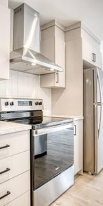 3 1/2 ou 4 1/2 avec Électroménagers et wifi inclus - Stationnement couvert. 1er juillet ! - Photo 3