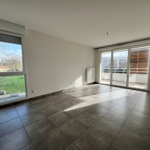 Location Appartement 3 pièces 60m² BASSENS 33530 - Photo 1