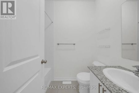 16 GRIFFITH STREET - Photo 2