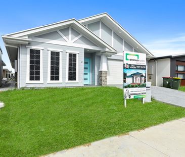 Family Home in Palmview - Photo 5