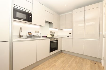 Room in a Shared Flat, Surrey Quays Road, SE16 - Photo 5