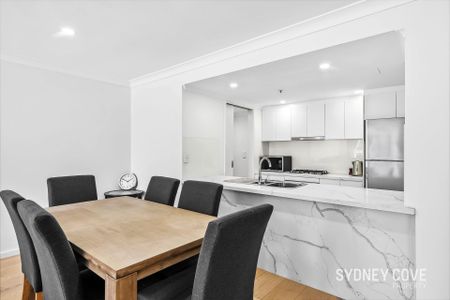 FULLY RENOVATED APARTMENT IN A FANTASTIC LOCATION | Furnished - Photo 4