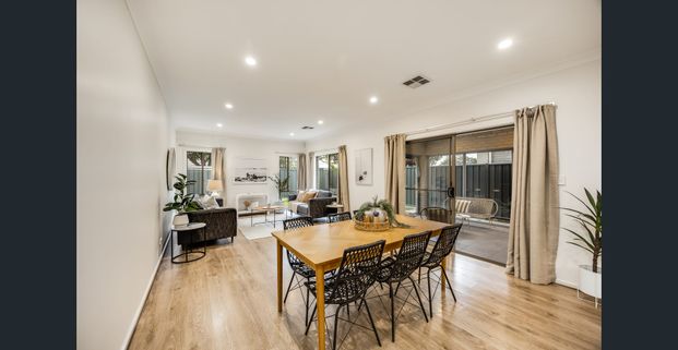 Spacious Family Home in Prime Brighton School Zone! - Photo 1