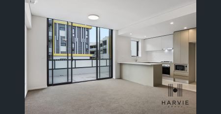 Modern Open-Plan Living with Large Terrace and Storage - Photo 4