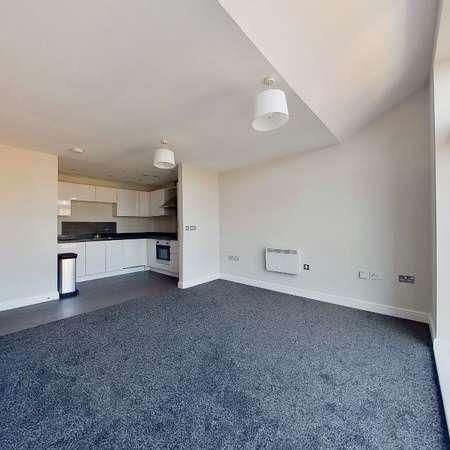 Newport House, Worcester, WR1 - Photo 1