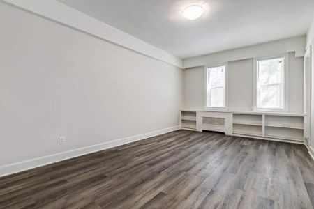 Renovated Suite - 1 Bedroom - Photo 5