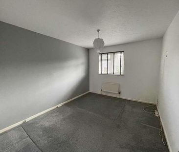 Ladysmith Close, Christchurch - Available, BH23 - Photo 4