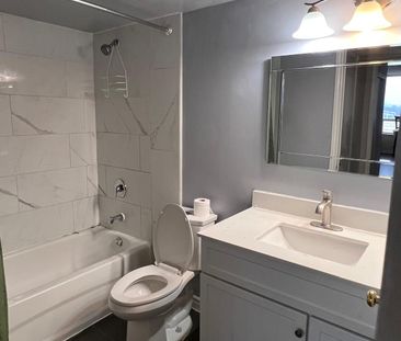 For Lease - 135 Hillcrest Avenue Unit# 1214, Mississauga, Ontario - Photo 2