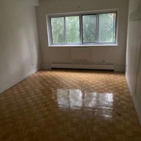 4 et demi spacieux disponible - Photo 3