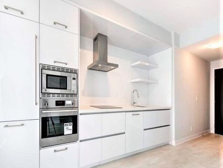 For Lease - 2221 Yonge Street Unit# 5106, Toronto, Ontario - Photo 3