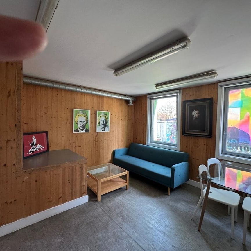 2 Bed Maisonette, Little Bishop Street, BS2 - Photo 1