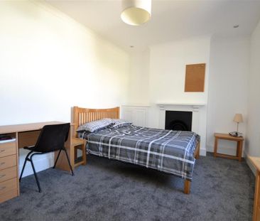 3 bedroom private hall to rent - Photo 4