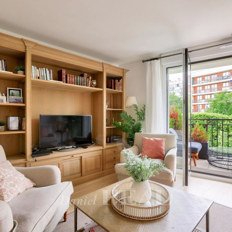 Saint-Cloud - Val d'Or - Appartement meublé et traversant de 95 m² avec balcons. - Photo 1