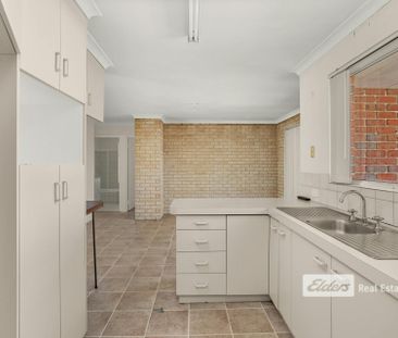 4-Bedroom Home in Carey Park - Photo 3