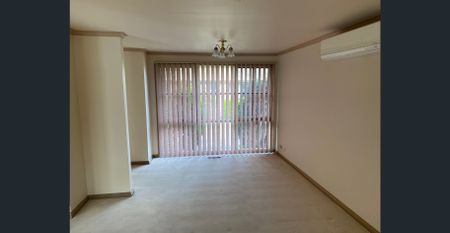 2 BED UNIT IN CENTRAL LOCATION IN DONCASTER EAST & IN EAST DONCASTER SECONDARY COLLEGE & BEVERLEY HILLS PS SCHOOL ZONE - Photo 2