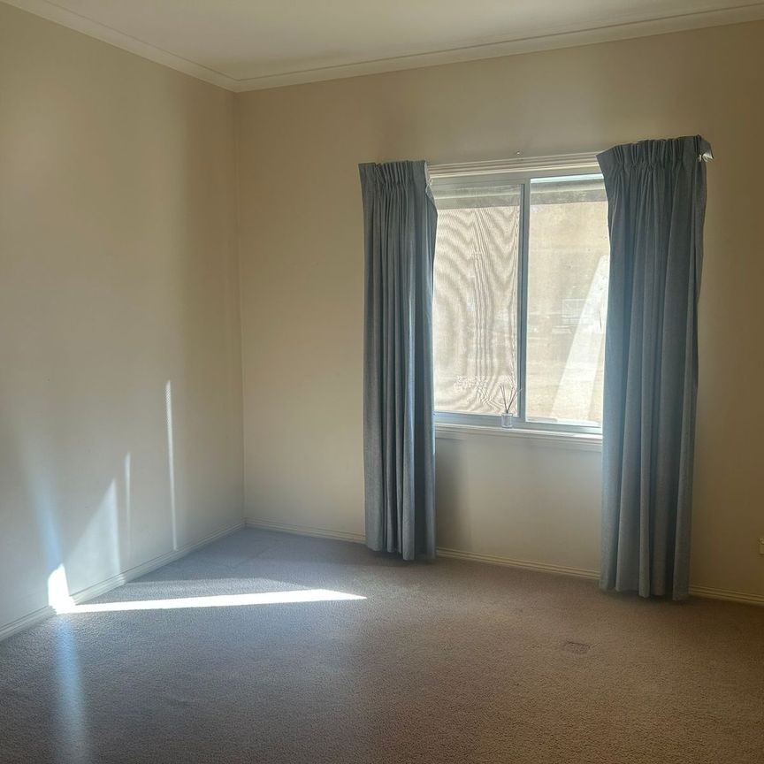 Four Bedroom House - Photo 1
