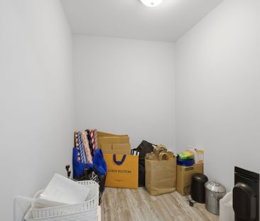 For Lease - 3 Radwell Crescent, Toronto, Ontario - Photo 6