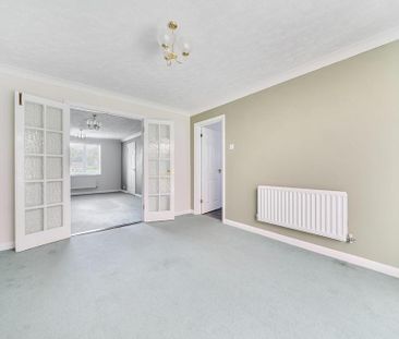 4 bedroom detached house to rent - Photo 6