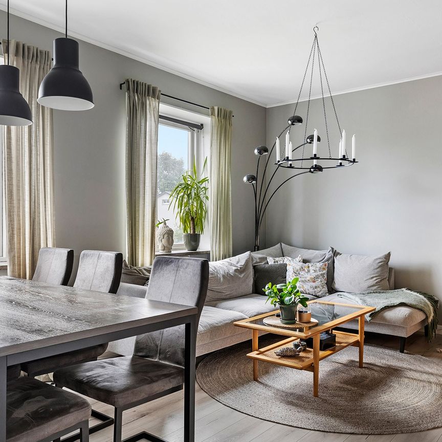 Drottninggatan, Vårgårda - Photo 1