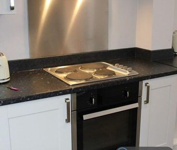 1 bedroom in a house share to rent - Photo 6