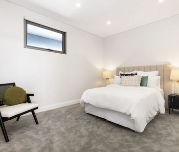 TWO BEDROOM APARTMENT WITH AMENITIES INCLUDED! - Photo 3