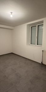 Location Appartement 2 pièces 60m² PONT D AIN 01160 - Photo 3