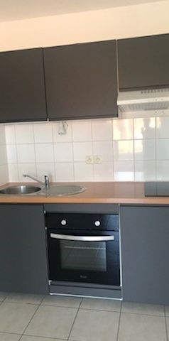 Location Appartement 2 pièces 38m² BAILLEUL 59270 - Photo 1