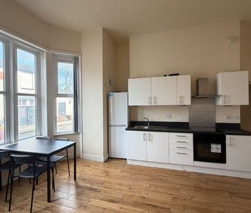 Room in a Shared Flat, Waverley St, NG7 - Photo 5