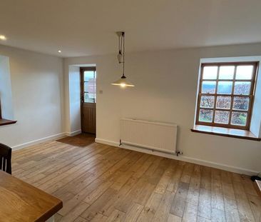 5 bedroom detached house to rent - Photo 4