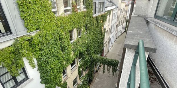 Appartement te huur in Antwerpen voor € 1.125 met 2 slaapkamers - Foto 1