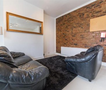 4 bedroom maisonette to rent - Photo 4