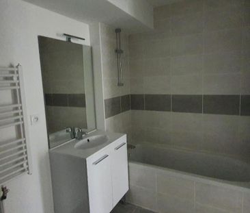 Location Appartement 3 pièces 61m² TOURS 37100 - Photo 3