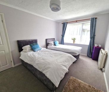 2 bedroom maisonette to rent - Photo 4