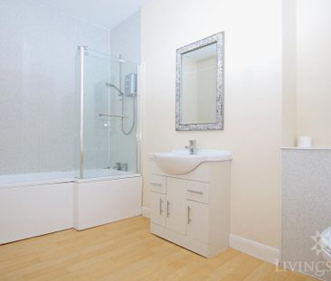 4 bedroom terraced house to rent - Photo 4