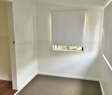 Great fully fenced family home with double shed - Photo 2