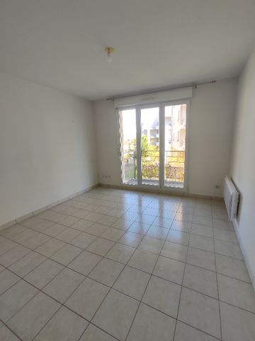 T2 DE 36 m² PROCHE PLACE DES CARMES - Photo 4