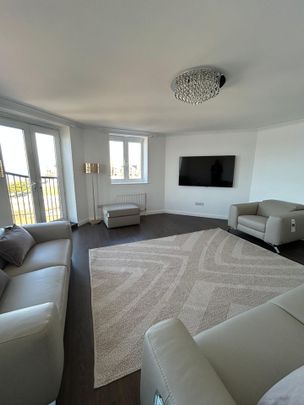 2 Bed Flat, Quebec Quay, L3 - Photo 1