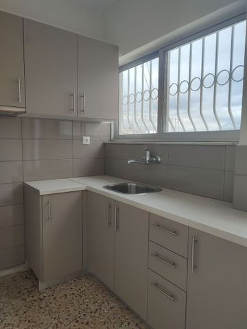 Studio/Γκαρσονιέρα για ενοικίαση Παντοκράτορος - Αρχαίο Ωδείο (Πάτρα) - Photo 5