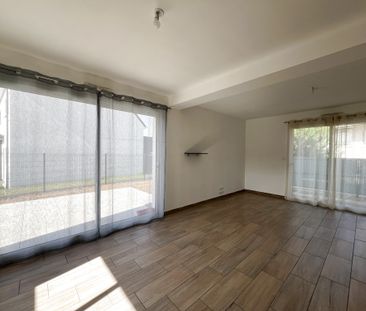 Location Maison 7 pièces 135m² SARGE LES LE MANS 72190 - Photo 2