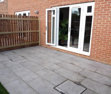 2 bedroom semi-detached house to rent - Photo 2