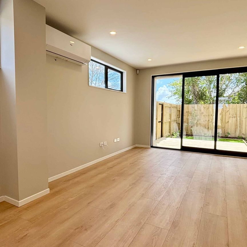 Brand-New 3-Bedroom Townhouse in Glen Eden - Photo 1