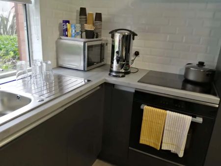 Five Bed Silver - Photo 5